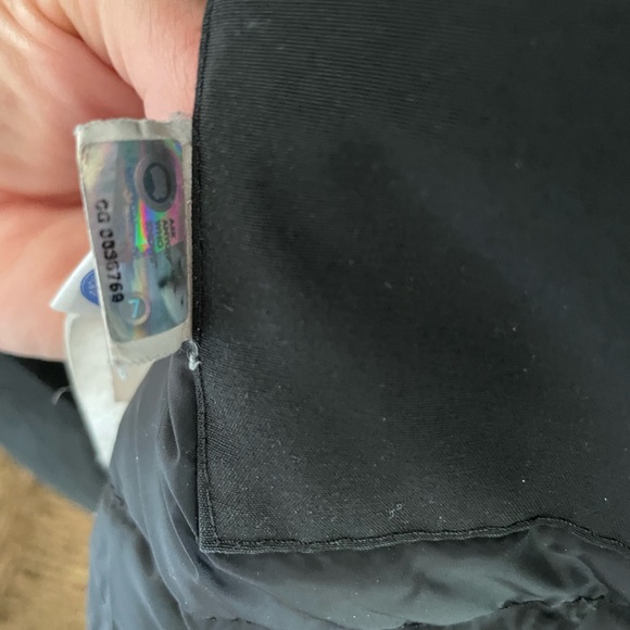 Authentic Canada Goose Coat size small - Picture 6 of 6